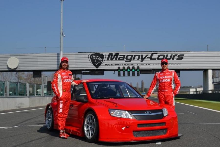  Lada Granta TC1 WTCC 2014 года  (фото 2 из 2)